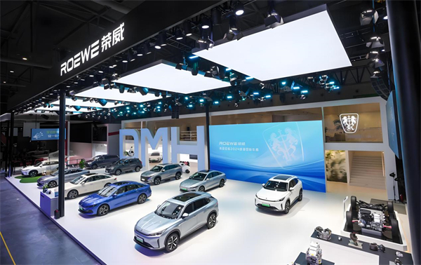 球王会体育：越过2024年的“极点”，在2025进入新的速度和节奏