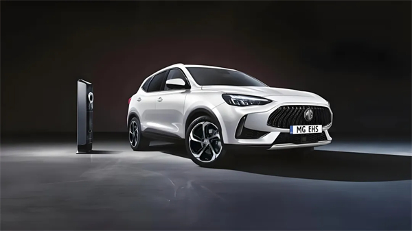 方向不动。椒ㄕ叶月，上汽深化改革已见成效