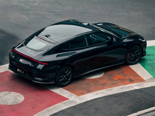 谁在黄金海岸，谁在烽烟彼岸