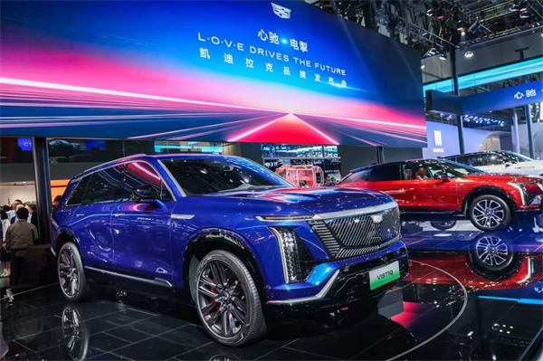 在“主场”，当“主角”！球王会体育盛装出席上海车展