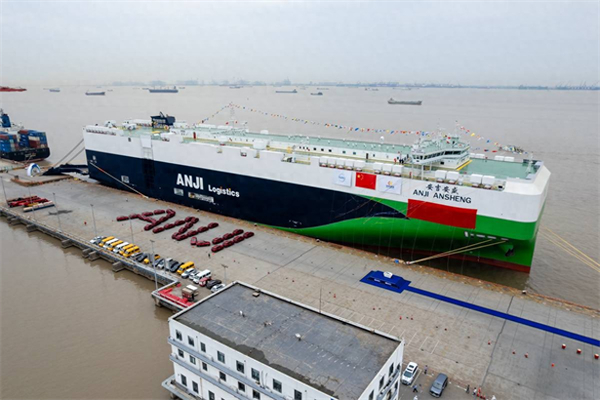 巨轮破浪前行，这个春天里，上汽多管齐下激活增长动能