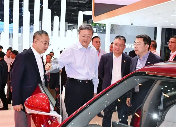 党代会系列报道（四）丨以高质量党建引领高质量发展，加快建成世界一流汽车集团