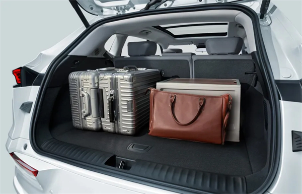 14.99万元起，为什么新别克E5是“油换电”首。