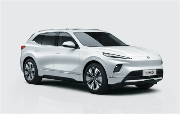 14.99万元起，为什么新别克E5是“油换电”首。