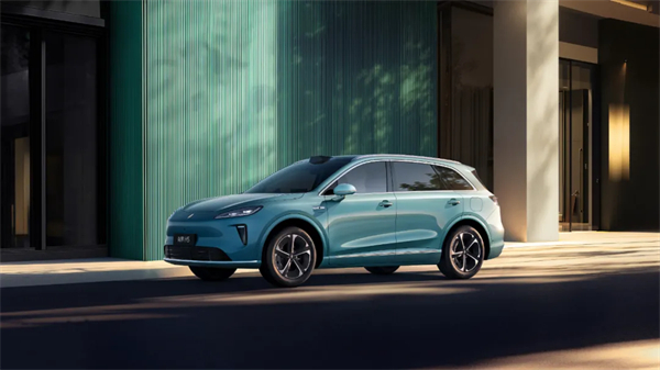 五指成拳，六连升！上汽稳控方向盘