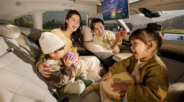 升舱不加价！“满配SUV”全新智己LS6剧院版上市，权益价21.99万~28.29万元