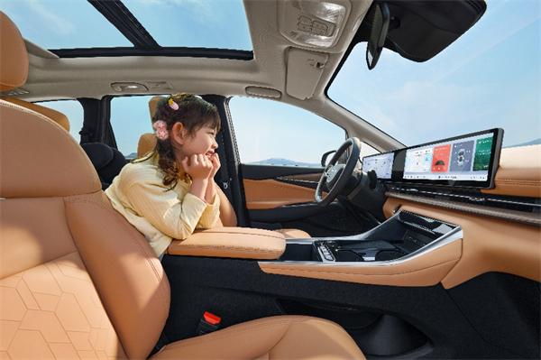全球唯一10万级混动MPV——上汽大通 G50 混动上市，售价13.98万起