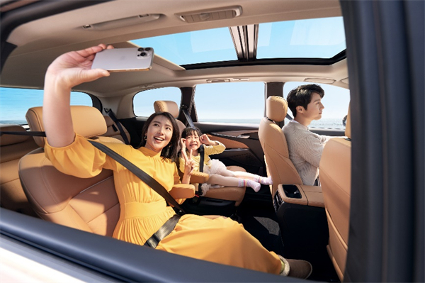 全球唯一10万级混动MPV——上汽大通 G50 混动上市，售价13.98万起