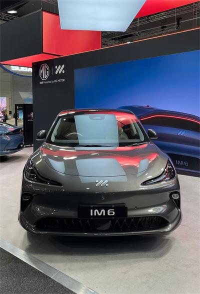 智己汽车正式登陆澳大利亚，双车闪耀墨尔本车展