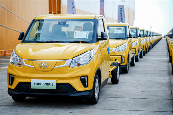 全球物流巨头绿色首。∩掀笸ㄕ痘馜HL欧洲最大单，助推中国新能源技术出海