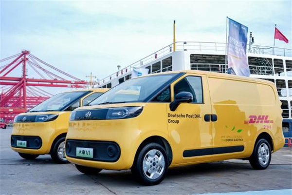 全球物流巨头绿色首。∩掀笸ㄕ痘馜HL欧洲最大单，助推中国新能源技术出海
